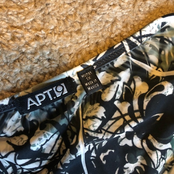 Apt 9 Women's Plus Size Top - Picture 4 of 4